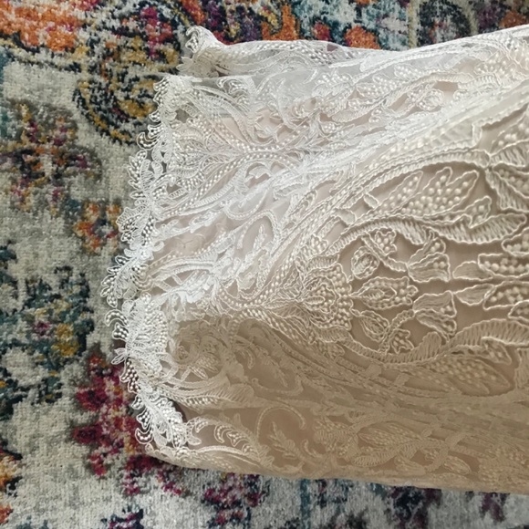 Tadashi Shoji Lace Wedding Gown NWT - Picture 4 of 12